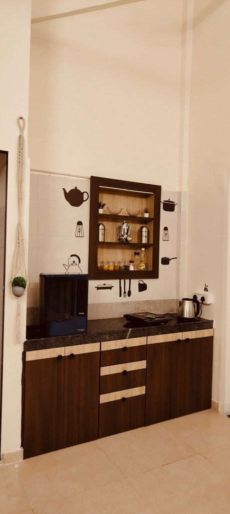 hillview-escape-1bhk-karjat-holiday-maiyaan-holiday-home-KITCHEN